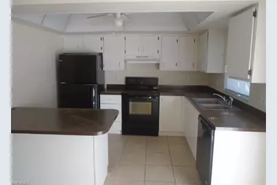 402 Tropicana Pky W, Cape Coral, FL 33993 - Photo 4