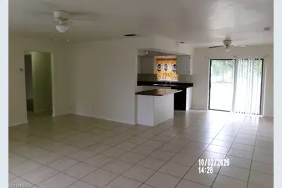 402 Tropicana Pky W, Cape Coral, FL 33993 - Photo 2