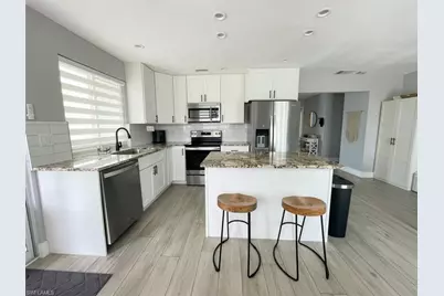 3801 SE 10th Ave, Cape Coral, FL 33904 - Photo 4