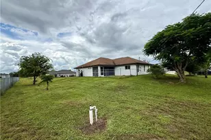 4401 27th St SW, Lehigh Acres, FL 33973 - Photo 8