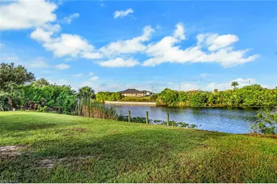 2612 NW 4th Pl, Cape Coral, FL 33993 - Photo 30