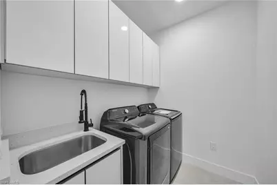 338 NE 24th Ter, Cape Coral, FL 33909 - Photo 20