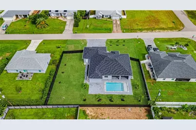 338 NE 24th Ter, Cape Coral, FL 33909 - Photo 10