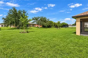 1318 NE 2nd Ave, Cape Coral, FL 33909 - Photo 40