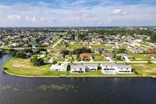 707 SW 3rd Ct, Cape Coral, FL 33991 - Photo 30
