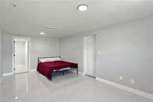 380 New York Dr, Fort Myers, FL 33905 - Photo 10