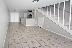 6635 Warwick Cir, Fort Myers, FL 33919 - Photo 8