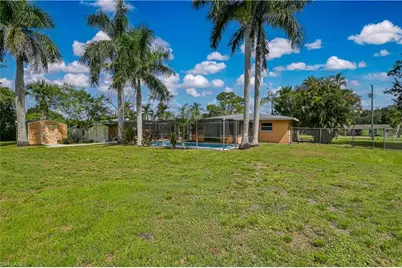 1207 Green Ave, North Fort Myers, FL 33903 - Photo 4
