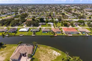 1807 NE 2nd St, Cape Coral, FL 33909 - Photo 48