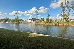 829 Gleason Pkwy, Cape Coral, FL 33914 - Photo 14