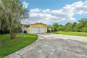 51 Lagoon Dr, North Fort Myers, FL 33903 - Photo 52
