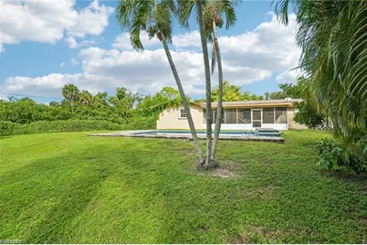 51 Lagoon Dr, North Fort Myers, FL 33903 - Photo 34