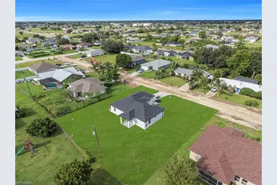 1909 NE 19th Pl, Cape Coral, FL 33909 - Photo 34