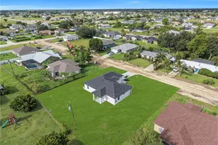 1909 NE 19th Pl, Cape Coral, FL 33909 - Photo 34