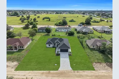 1909 NE 19th Pl, Cape Coral, FL 33909 - Photo 32