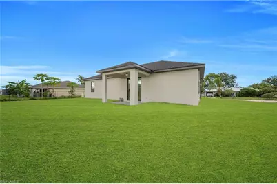 1909 NE 19th Pl, Cape Coral, FL 33909 - Photo 30