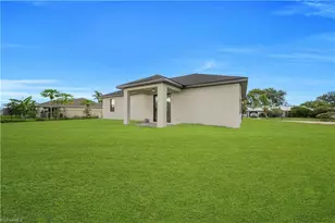 1909 NE 19th Pl, Cape Coral, FL 33909 - Photo 30
