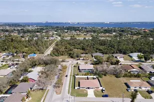 903 SE 23rd Pl, Cape Coral, FL 33990 - Photo 16