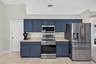 2502 Nature Pointe Loop, Fort Myers, FL 33905 - Photo 14