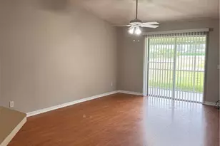 907 NE 15th Ln, Cape Coral, FL 33909 - Photo 6
