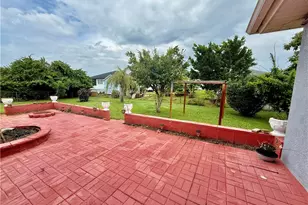 902 Susan Ave N, Lehigh Acres, FL 33971 - Photo 6