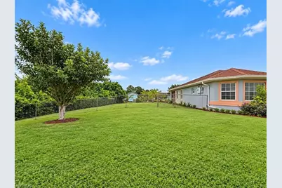 902 Susan Ave N, Lehigh Acres, FL 33971 - Photo 2