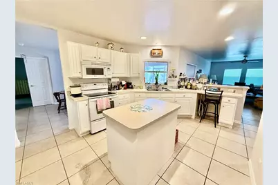 902 Susan Ave N, Lehigh Acres, FL 33971 - Photo 20