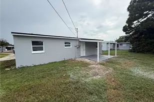31 Andora St, Lehigh Acres, FL 33936 - Photo 8