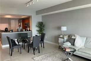 3000 Oasis Grand Blvd S, Fort Myers, FL 33916 - Photo 12
