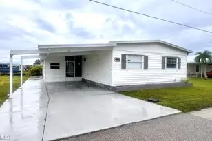 14657 Paul Revere Loop, North Fort Myers, FL 33917 - Photo 2