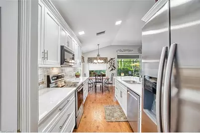 9521 Hemingway Ln, Fort Myers, FL 33913 - Photo 10