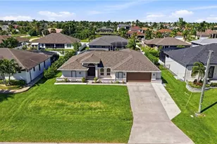 3914 SW 25th Ct, Cape Coral, FL 33914 - Photo 2