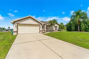 1603 NE 34th Ln, Cape Coral, FL 33909 - Photo 2