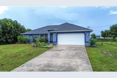 924 NW 12th Pl, Cape Coral, FL 33993 - Photo 1