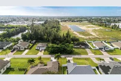 216 NW 1st St, Cape Coral, FL 33993 - Photo 2