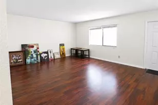 4615 Bayshore Dr, Naples, FL 34112 - Photo 2