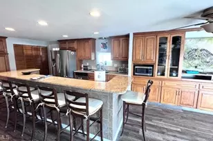 5545 Sir Walter Way, North Fort Myers, FL 33917 - Photo 6
