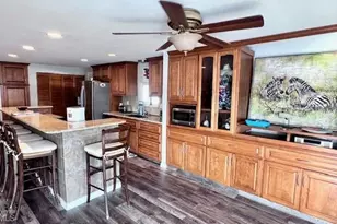 5545 Sir Walter Way, North Fort Myers, FL 33917 - Photo 12