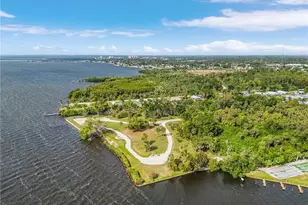 5545 Sir Walter Way, North Fort Myers, FL 33917 - Photo 34