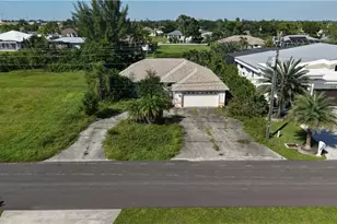 209 SE 28th Terrace, Cape Coral, FL 33904 - Photo 2