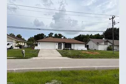 1804 Viscaya Pkwy, Cape Coral, FL 33990 - Photo 1