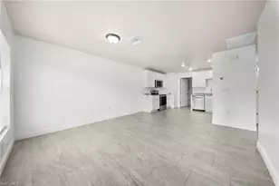 2405 Maple Ave, Fort Myers, FL 33901 - Photo 4