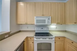 15250 Riverbend Blvd, North Fort Myers, FL 33917 - Photo 12