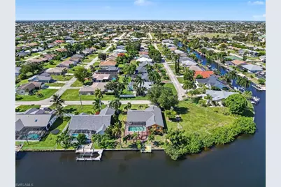 4221 SW 2nd Ave, Cape Coral, FL 33914 - Photo 18