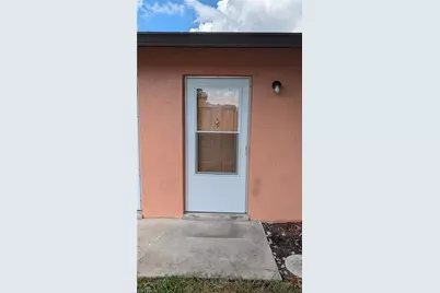 1031 SE 9th St #5, Cape Coral, FL 33990 - Photo 2