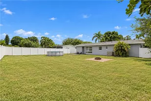 1805 Cornwallis Pkwy, Cape Coral, FL 33904 - Photo 34