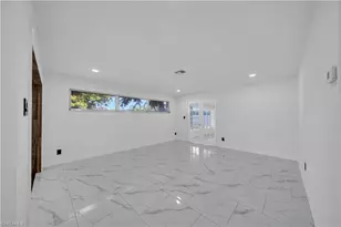 139 E Lake Dr, Lehigh Acres, FL 33936 - Photo 20
