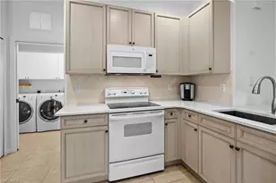 10511 Diamante Way, Fort Myers, FL 33913 - Photo 6