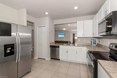 3004 45th St SW, Lehigh Acres, FL 33976 - Photo 4