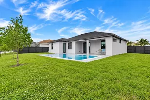 2107 SW 15th Pl, Cape Coral, FL 33991 - Photo 36